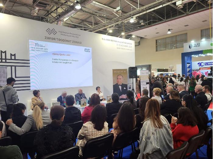 Bakı Beynəlxalq Kitab Sərgisində "İrəvan – Tariximiz, Torpağımız, Taleyimiz" Fotoalbomunun Təqdimatı Keçirilib