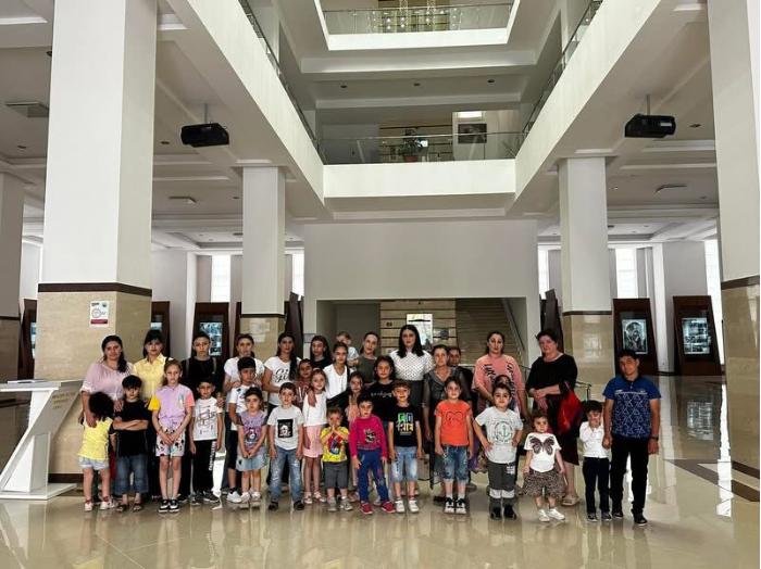 Quba "Günərzi Qayğı Mərkəzi"nin Sakinləri Heydər Əliyev Mərkəzini Ziyarət Ediblər